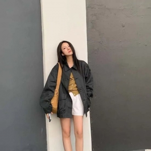 面对突如其来的降温，所有人都急需一件外套！