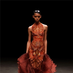 Iris van Herpen 2021春夏高定