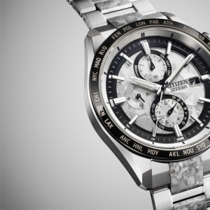 白金闪耀，绘腕间月辉  西铁城ATTESA系列再结晶钛新色工艺